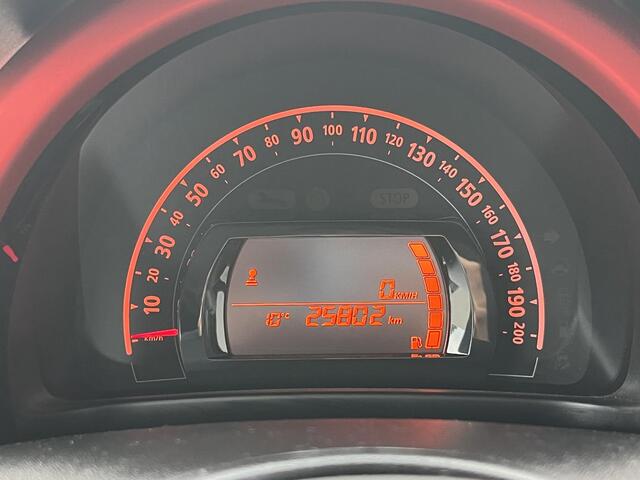 Renault TWINGO 1.0 SCe Collection / Easy Link Multimedia / Apple Carplay - Android Auto / 100% Dealer onderhouden / Airco / Cruise Control / DAB Radio /