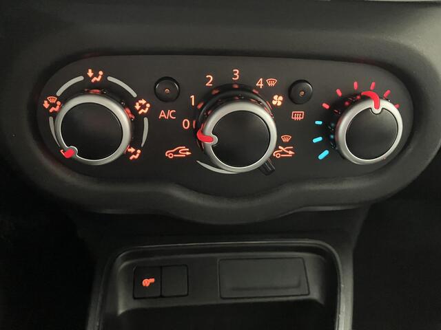 Renault TWINGO 1.0 SCe Collection / 2e Eigenaar / All Seasonbanden / Airco / Bluetooth / DAB radio met USB /