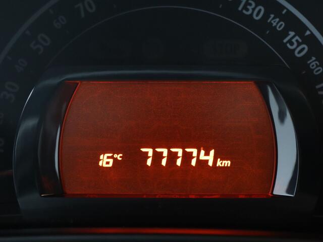 Renault TWINGO 70pk SCe Limited Airco | Radio | Parkeersens. achter | 15"