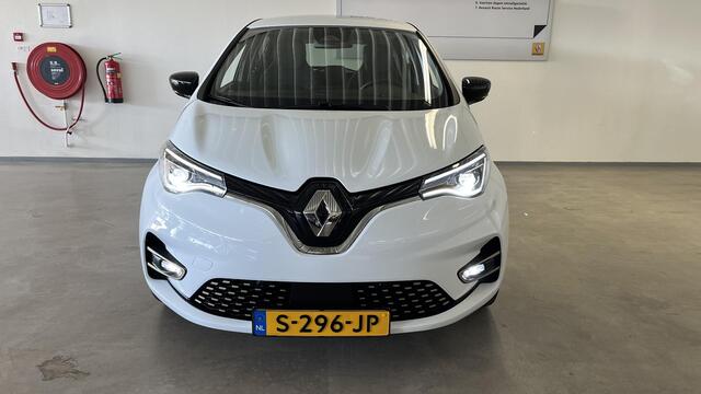 Renault ZOE R135 Iconic 52 kWh APPLE CARPLAY ANDROID AUTO / CLIMATE CONTROLE / CRUISE CONTROLE / NAVIGATIE / PARKEERSENSOREN+CAMERA.