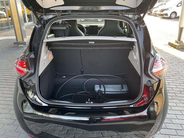 Renault ZOE R135 Iconic 52 kWh / Transport naar Hillegom