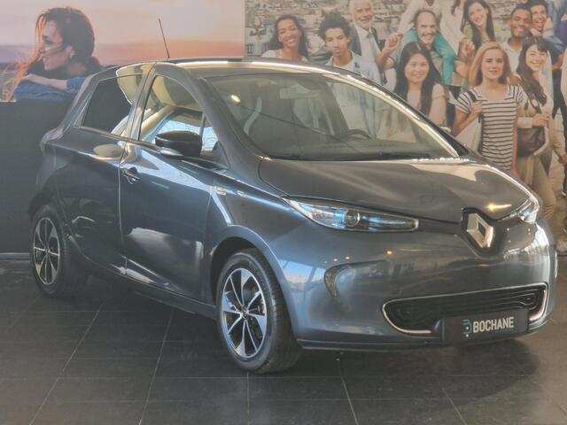 Renault ZOE R110 Iconic 41 kWh (ex Accu) NAVIGATIE | ACHTERUITRIJCAMERA | PARKEERSENSOREN ACHTER | CLIMATE CONTROL