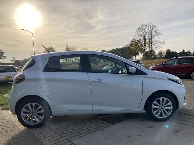 Renault ZOE E-Tech Electric R135 Intens 50 kWh (KoopBatterij) CCS-SNELLADER! / Navi / Camera / Bluetooth / Cruise / Parkeersensoren V A / Lane assist / LM Velgen 16'' /