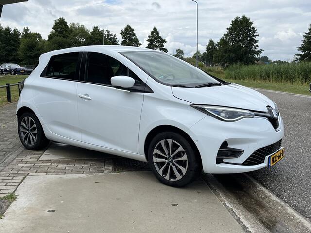 Renault ZOE R135 Intens 52 kWh / (Koopbatterij) / CCS-SNELLADER! / Apple Carplay - Android Auto / Stoelverw. + Stuurverw. /