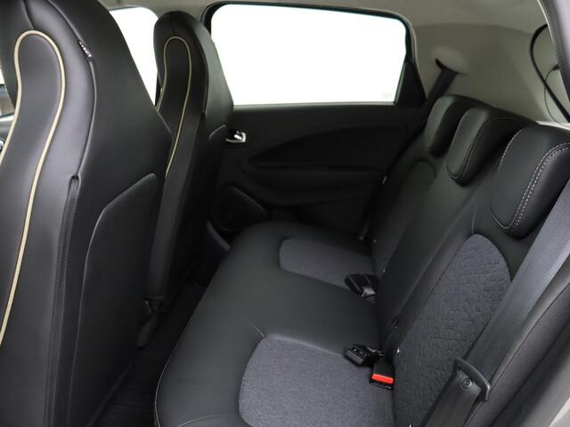 Renault ZOE R135 Iconic 52 kWh inclusief Koopaccu | Navigatie | Lederen bekleding | Android Auto | Apple Carplay | Parkeersensoren | Lichtmatalen Velgen