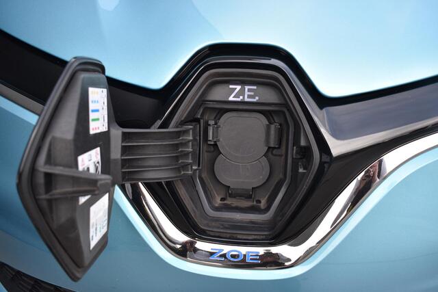 Renault ZOE R135 Zen 52 kWh | INCL. ACCU | CAMERA | APPLECARPLAY/ANDROIDAUTO | CRUISE CONTROL | CLIMATE CONTROL | PDC | LMV