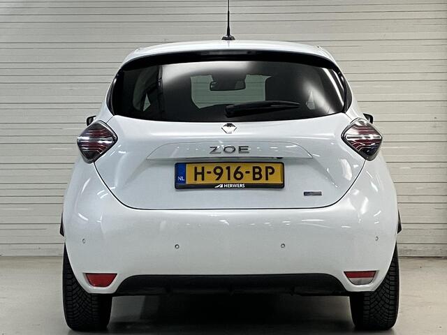 Renault ZOE R135 Edition One 52 kWh / Koopaccu! / Lederen Bekleding / Navigatie / 17 Inch Wielen / Camera / Stoel- en Stuurverwarming / Camera /
