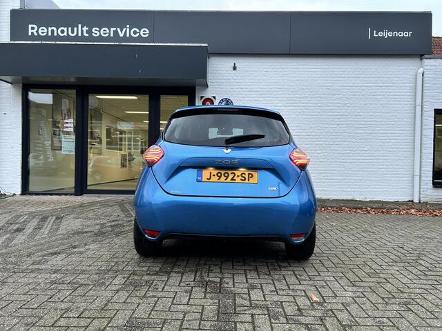 Renault ZOE R135 Intens 52 kWh | Achteruitrijcamera | Parkeersensoren | Stoelverwarming | Stuurverwarming