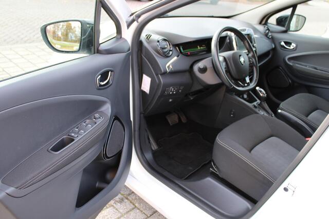 Renault ZOE R90 Intens 41 kWh | Navigatie | Camera | All Season Banden |