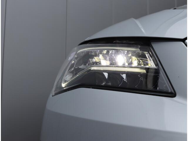 Seat ATECA 1.5 TSI Style | Trekhaak | Parkeercamera | Verwarmde voorruit | LED