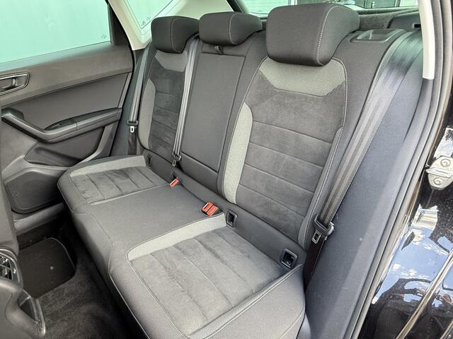 Seat ATECA BWJ 2020 1.0 EcoTSI 116 PK Style Business Intense TREKHAAK / PANORAMADAK / VIRTUAL COCKPIT / APPLE CARPLAY / ANDROID AUTO / NAVI / CLIMA / CRUISE / BLUETOOTH / CAMERA / PDC / LMV 17 INCH / MULTIFUNCT. STUUR