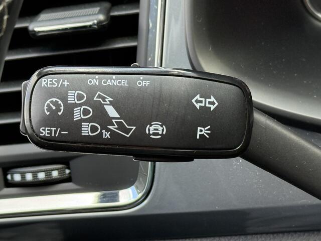 Seat ATECA BWJ 2020 1.0 EcoTSI 116 PK Style Business Intense TREKHAAK / PANORAMADAK / VIRTUAL COCKPIT / APPLE CARPLAY / ANDROID AUTO / NAVI / CLIMA / CRUISE / BLUETOOTH / CAMERA / PDC / LMV 17 INCH / MULTIFUNCT. STUUR