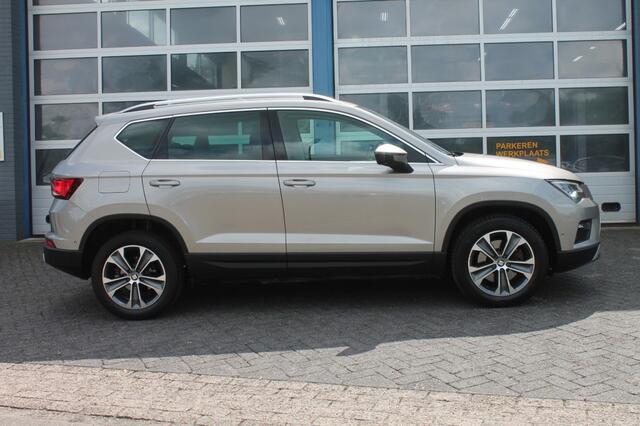 Seat ATECA 1.4 ECOTSI ST BNSINT Automaat / Lederen bekleding / Apple car play