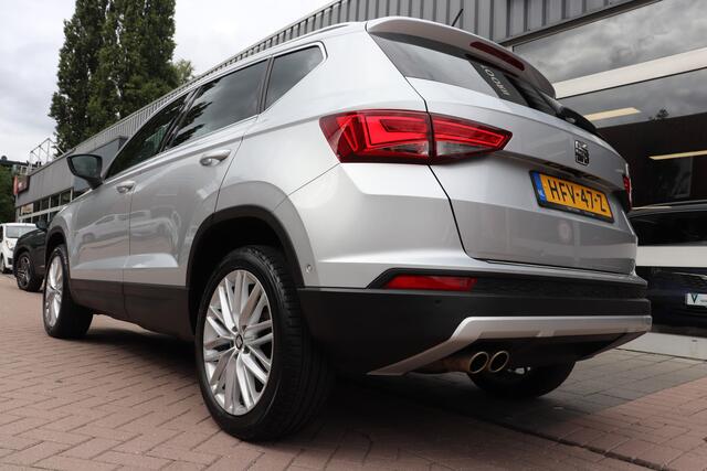 Seat ATECA 1.4 EcoTSI Xcellence Automaat. Panoramadak, dode hoek, navigatie.