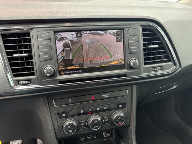 Seat ATECA 1.0 EcoTSI Style TREKHAAK / CAMERA / CARPLAY / NAVI / CLIMA / PDC / BLUETOOTH / CRUISE / NL-AUTO
