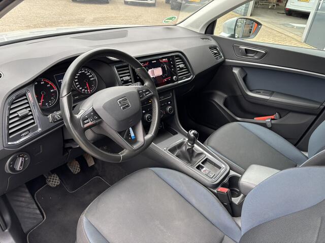 Seat ATECA 1.0 EcoTSI Style Business Intense / Stoelverwarming / Cruise Control / Applecarplay/AndroidAuto / Trekhaak /