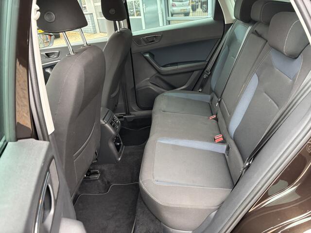 Seat ATECA 1.0 EcoTSI Style Business Intense / Trekhaak / Allseason Banden / Applecarplay/AndroidAuto /