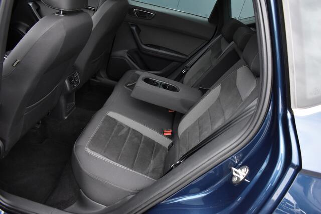 Seat ATECA 2.0 EcoTSI FR 4DRIVE Pano - Trekhaak - Carplay - Cruise