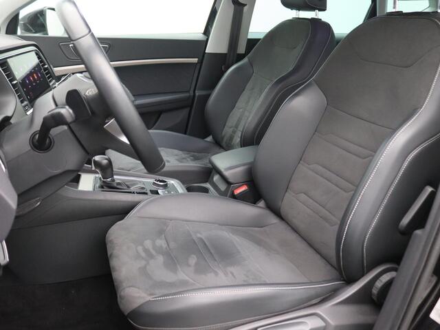 Seat ATECA 1.5 TSI Xperience Business Intense 150PK DSG Adaptieve Cruise Controle, Achteruitrijcamera, Keyless, Stoel-Stuurverwarming, Voorruitverwarming, Virtual Pedal, Virtual Cockpit, Trekhaak, 18" LM Velgen