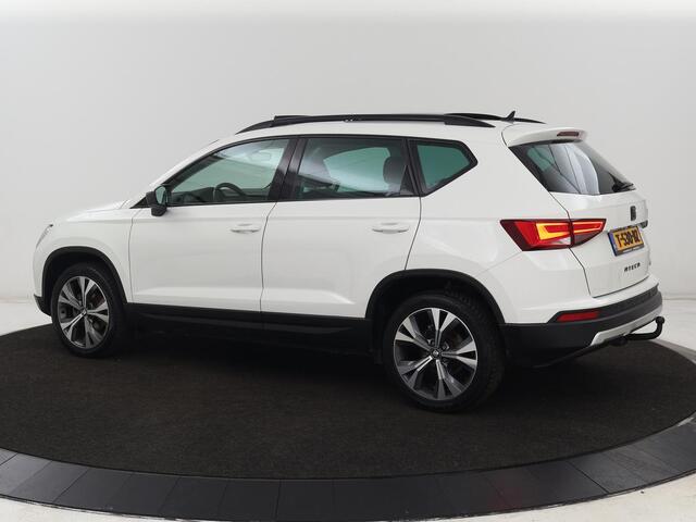 Seat ATECA 1.5 TSI Style | Panoramadak | Trekhaak | Camera | Stoelverwarming | Carplay | Navigatie | Cruise Control Adaptief | LMV 18 |