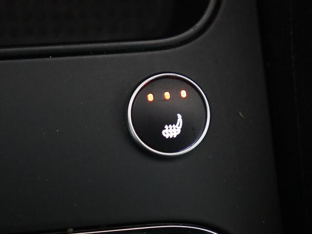 Seat ATECA 1.5 TSI Style | Panoramadak | Trekhaak | Camera | Stoelverwarming | Carplay | Navigatie | Cruise Control Adaptief | LMV 18 |