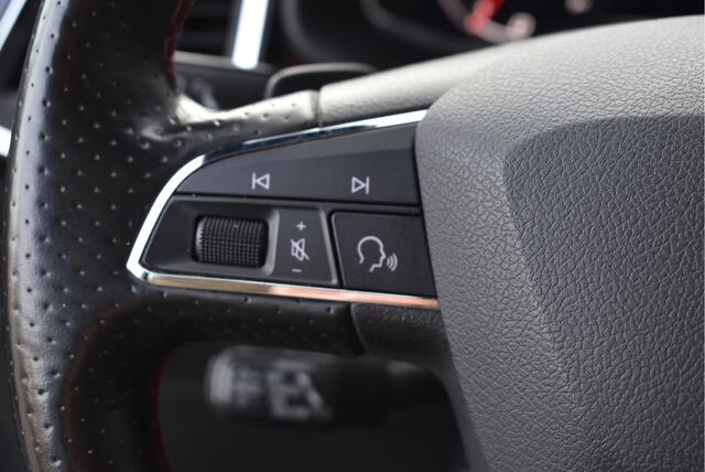 Seat ATECA 1.5 TSI FR Business Intense Virtual cockpit, Adaptive cruise, Beats audio, Elek. trekhaak, 360", Carplay,