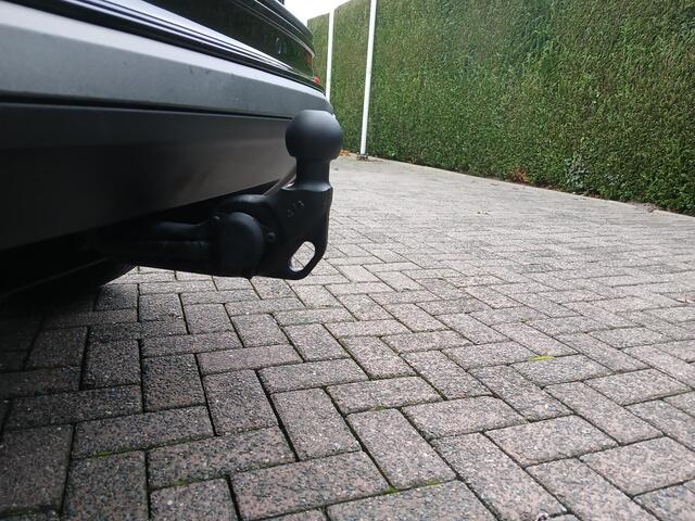 Seat ATECA 1.5 TSI FR DSG-7 Business Intense + Panoramadak + Beats audio + Trekhaak