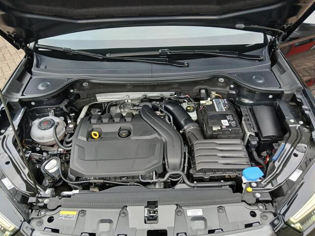 Seat ATECA 1.5 TSI FR DSG-7 Business Intense + Panoramadak + Beats audio + Trekhaak