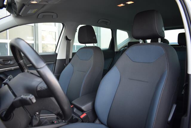 Seat ATECA 1.0 EcoTSI Style Business Intense | Trekhaak | Apple CarPlay | Camera | Climate