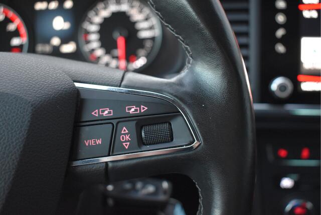 Seat ATECA 1.5 TSI Style Business Intense Cruise control, Trekhaak, Carplay, Camera, PDC, DAB