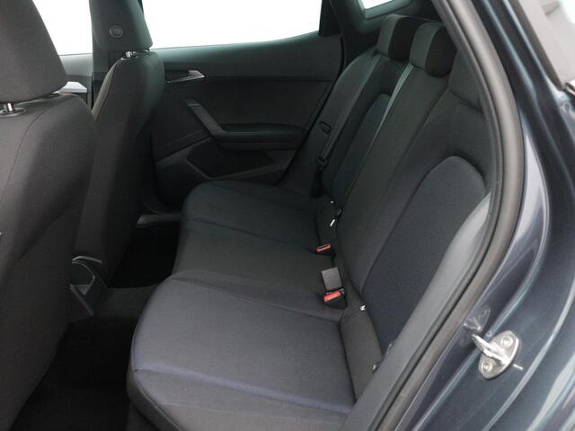 Seat Arona 1.0 115pk TSI FR CARPLAY NAVI STOELVERWARMING