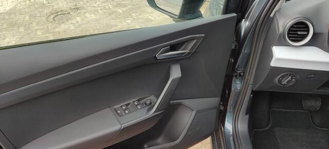 Seat Arona 1.0 TSI Style business intense