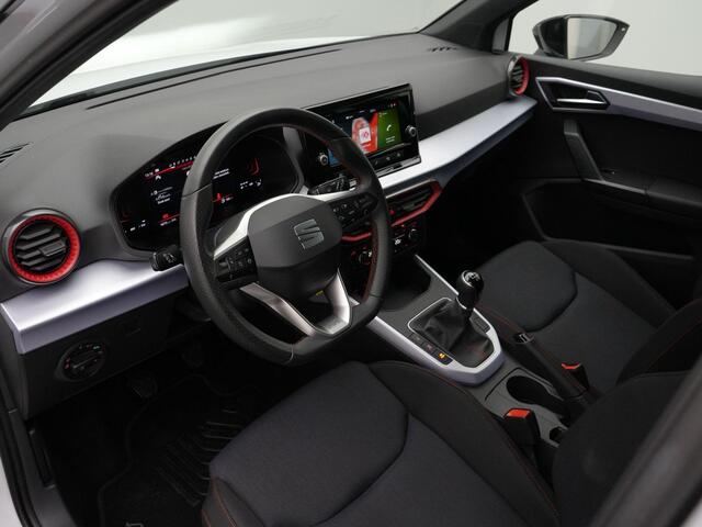 Seat Arona 1.0 EcoTSI 95 pk FR | Adaptive Cruise | Virtual Cockpit | Apple Carplay / Android auto | Parkeersensoren achter