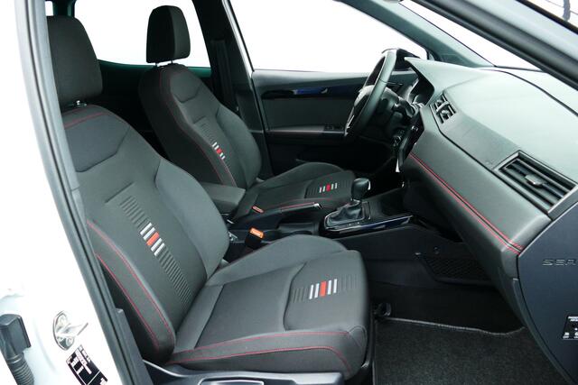 Seat Arona 1.0 TSI FR. Bi Tone, Camera, Navi, Clima, Cruise, Led Koplampen, 17"LMV