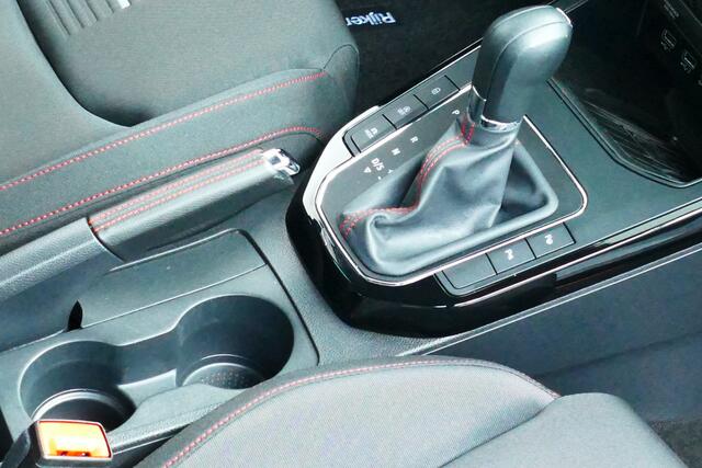 Seat Arona 1.0 TSI FR. Bi Tone, Camera, Navi, Clima, Cruise, Led Koplampen, 17"LMV