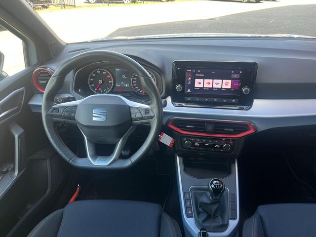 Seat Arona 1.0 TSI FR / 18'' LMV / FULL LED /