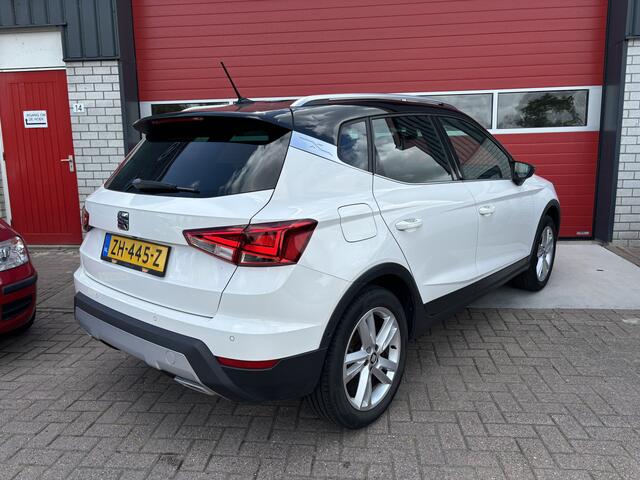 Seat Arona 1.5 TSI EVO FR Business Intense 4 CILINDER / VIRTUAL / NAVI / CARPLAY / PDC / CAMERA / KEYLESS / NL-AUTO