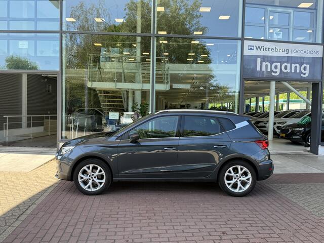 Seat Arona 1.0 EcoTSI FR Business Connect / Afneembare Trekhaak / Achteruitrij camera / Suede bekleding / Stoel verwarming voor / Carplay