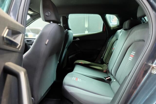 Seat Arona 1.0 TSI FR Business Intense / Navi / Camera / Stoelverwarming
