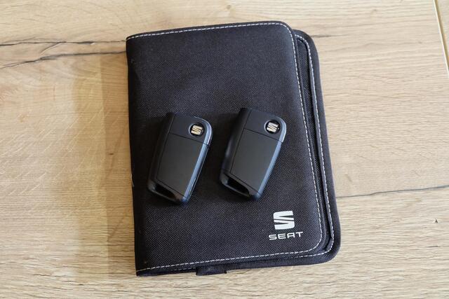 Seat Arona 1.0 TSI FR Business Intense / Navi / Camera / Stoelverwarming