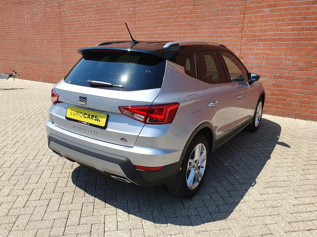 Seat Arona 1.0 TSI 110pk DSG FR Navigatie Apple Carplay/Android Auto Camera Parkeersensoren Adaptive Cruise Control Blind Spot Assist Stoelverwarming Ledverlichting Climate Control Getinte ramen