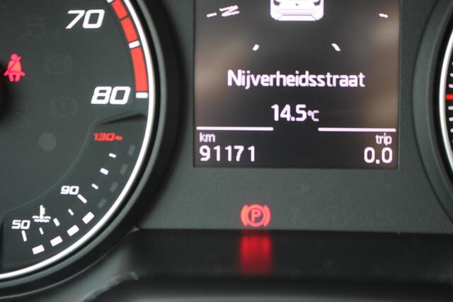 Seat Arona 1.0 TSI Style Business Intense Camera Dab+ Carplay inparkeer systeem adapt cruise