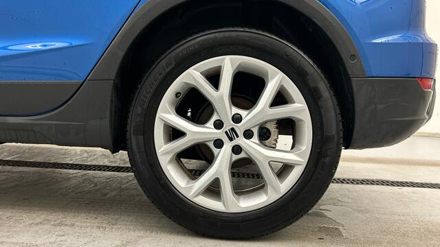 Seat Arona 1.0 EcoTSI FR Business Connect | Automaat | LED | CarPlay | Stoelverwarming | Camera |