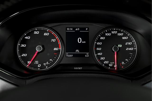 Seat Arona 1.0 TSI 116 PK Xcellence - Automaat | Cruise | Stoelverw. | PDC | NAV+App. Connect | ECC | DAB | LM 17" | Trekhaak |