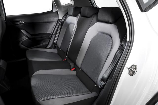 Seat Arona 1.0 TSI 116 PK Xcellence - Automaat | Cruise | Stoelverw. | PDC | NAV+App. Connect | ECC | DAB | LM 17" | Trekhaak |