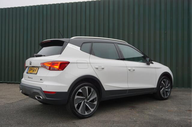 Seat Arona 1.0 EcoTSI FR 116pk Automaat Business + Camera/ Keyless/ Carplay/ LED/ Stoelverwarming/ Nieuwstaat!
