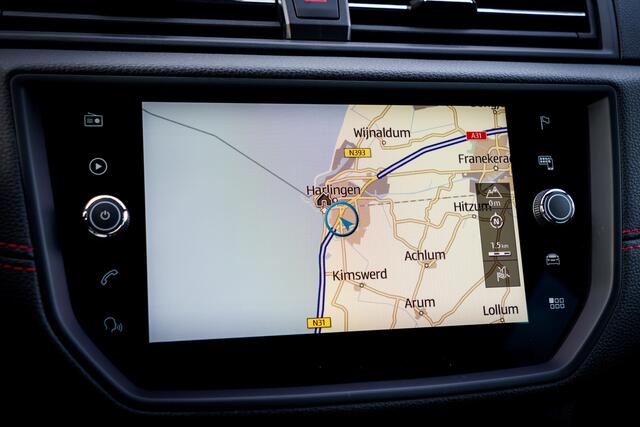 Seat Arona 1.0 116 PK TSI FR Business Intense | Clima | 39 DKM | Trekhaak | | Two tone-kleur | Clima | Navi | PDC | 17 INCH LMV |