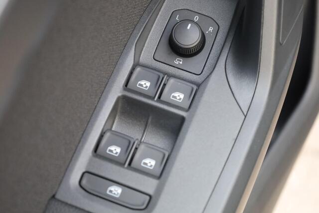 Seat Arona 1.0 EcoTSI FR Business Connect 95PK / 70kW Keyless start + entry, adaptieve cruise control met Stop&Go, elektrisch verstel- en inklapbare buitenspiegels, Apple Carplay / Android Auto, DAB+, achteruitrijcamera (rear view), parkeersensoren voor en achter, 1