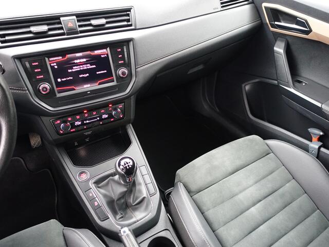 Seat IBIZA 1.0 TSI Excellence Alcantara Interieur, CarPlay, Sfeerverlichting, Front Assist, Keyless, Stoelverwarming