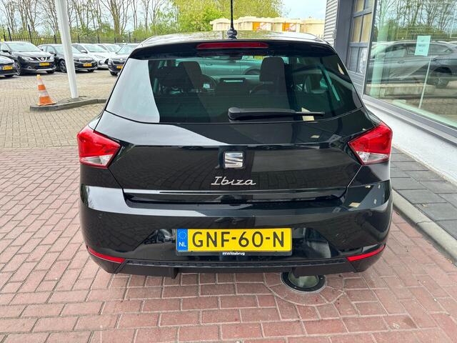 Seat IBIZA 1.0 EcoTSI Style Business Connect / Stoel verwarming / Parkeer sensoren voor + achter / 15'' Licht Metaal / Navigatie / Carplay / Cruise Control